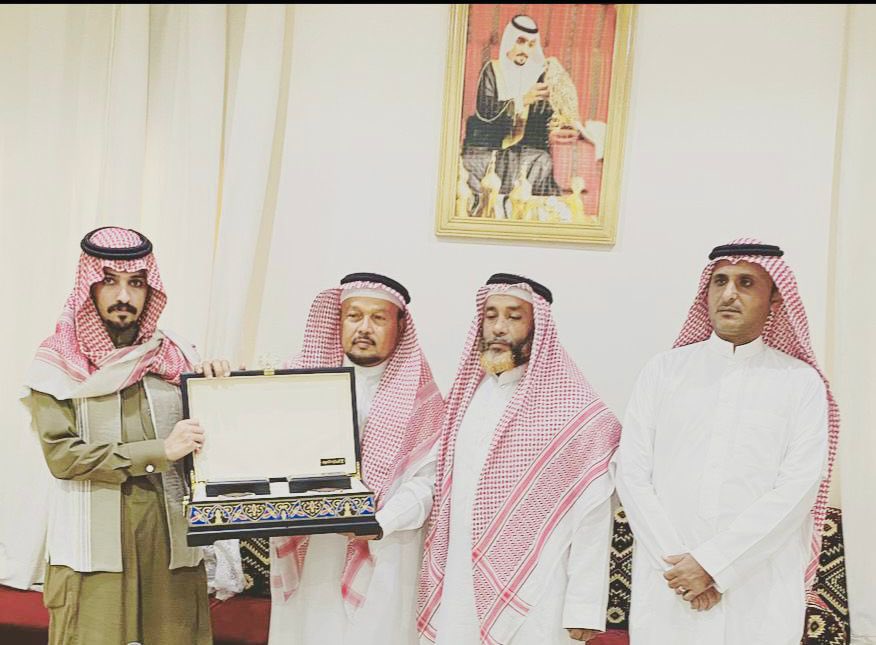 هدية الأشراف آل سهيل لـلشريف سهيل بن عمر 