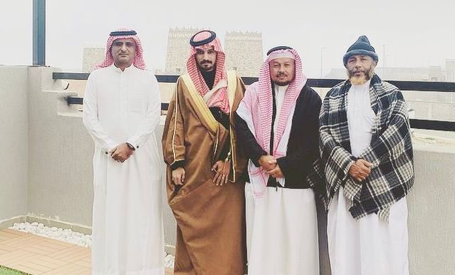 جانب من اجتماع الشريف سهيل والشريف عبدالرحمن بن سهيل بوفد الأكرمين 